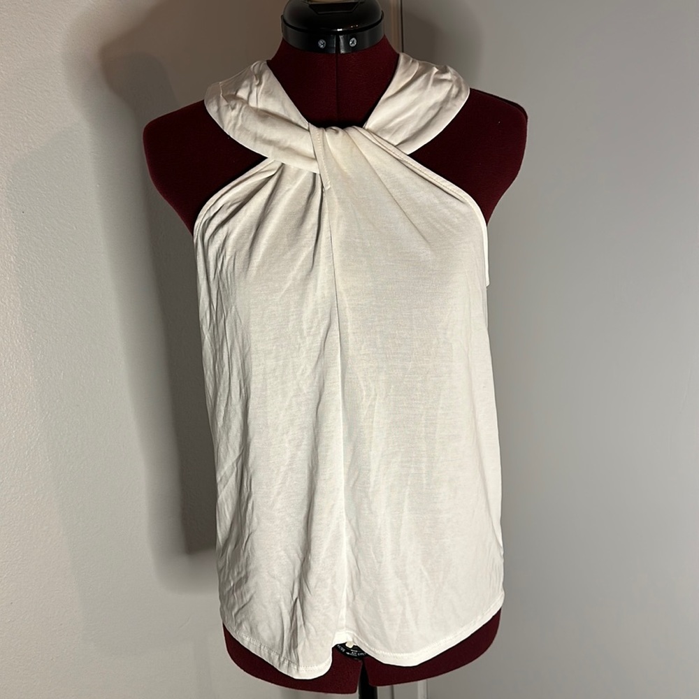 WHITE OFFICE TOP